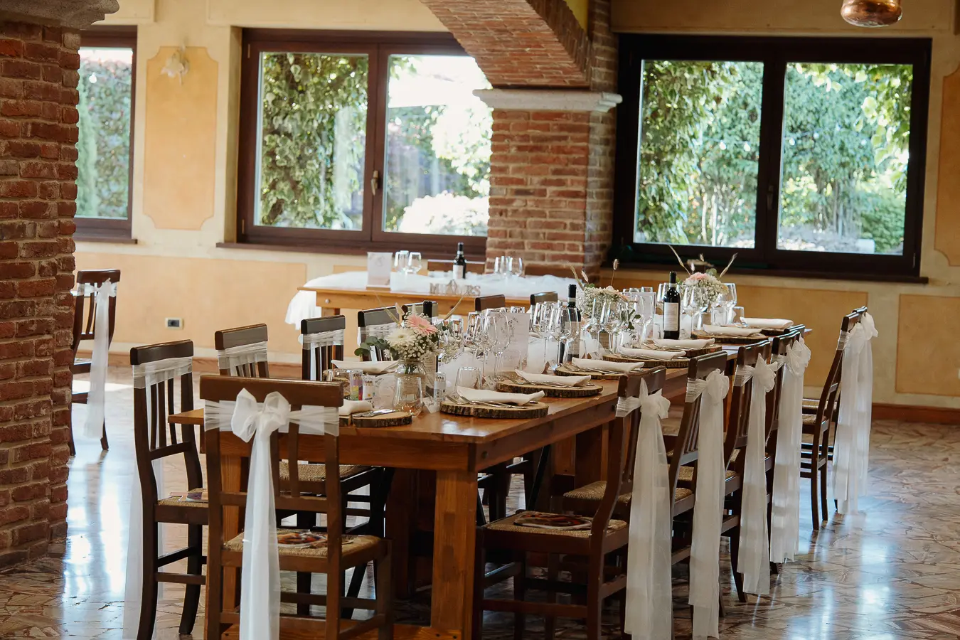 Tavolo degli sposi allestito nel Gran Salone dell’Antico Ristoro del Ticino