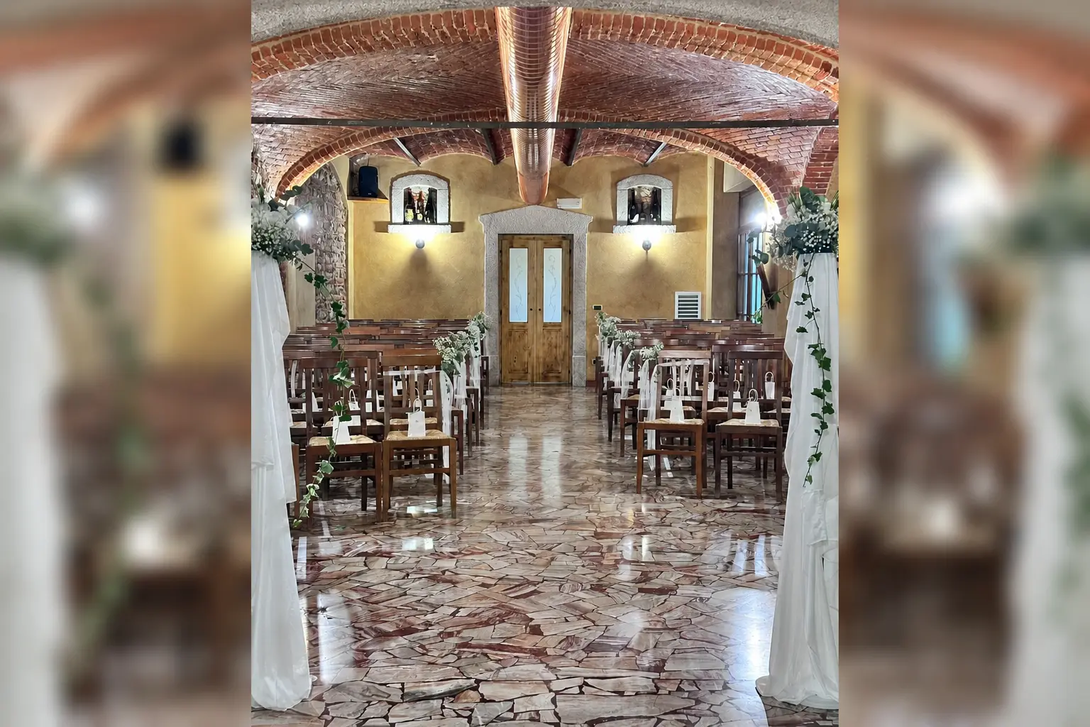Sala Volte allestita per una cerimonia di matrimonio all’Antico Ristoro del Ticino a Oleggio